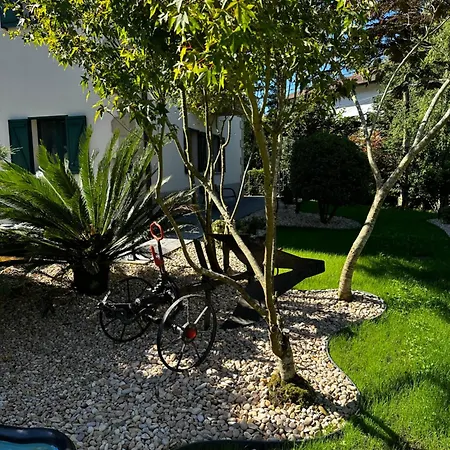 En Entorno Natural, Irun, Espana Apartment *